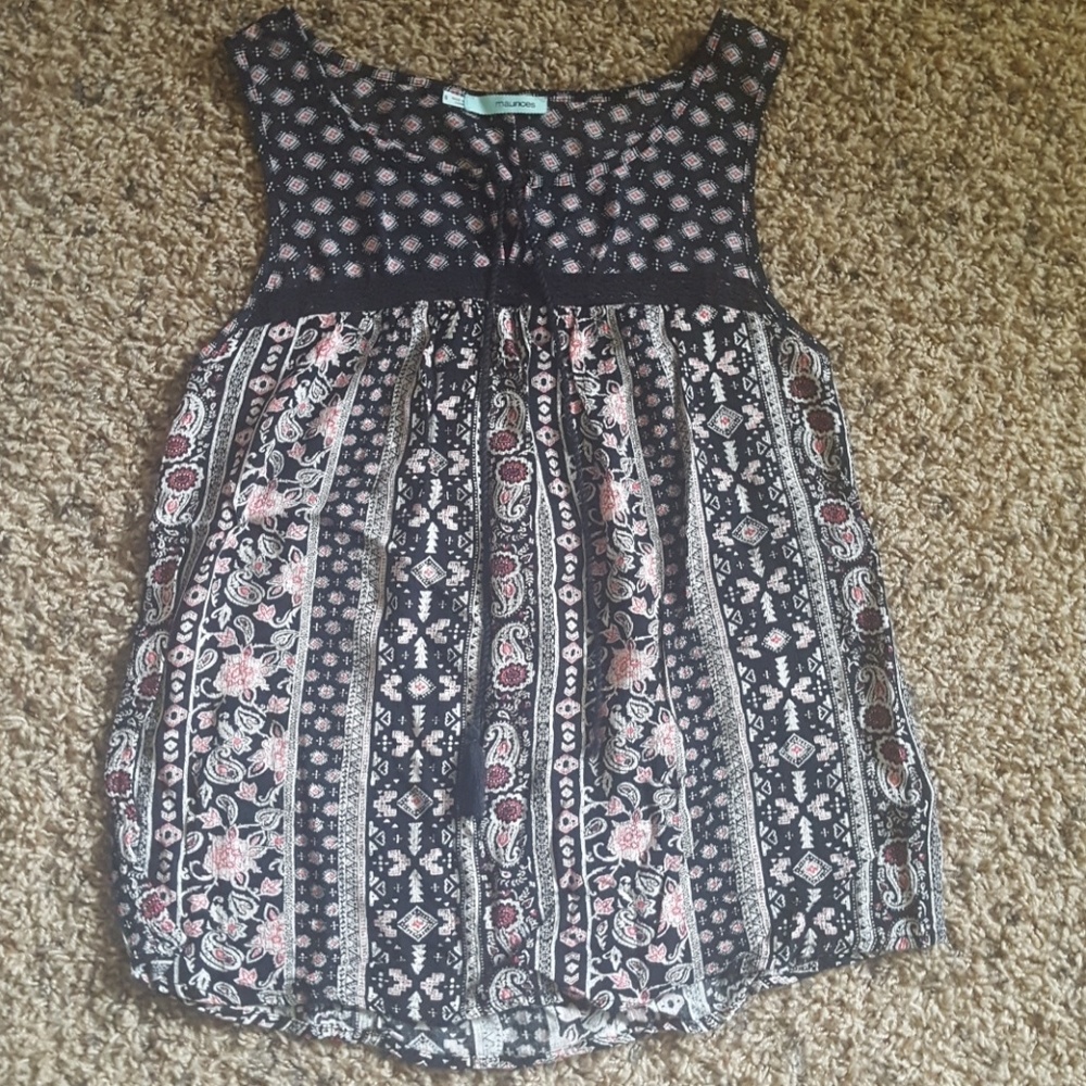 Maurices Patterned Tank Size S